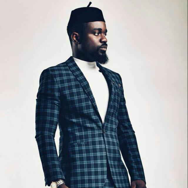 pokutabicharles's tweet image. God bless 🙏🙏🙏@sarkodie
He is really helping Gh Music industry...... 
#BiibiBaChallenge #Biibiba 🔥🔥✌