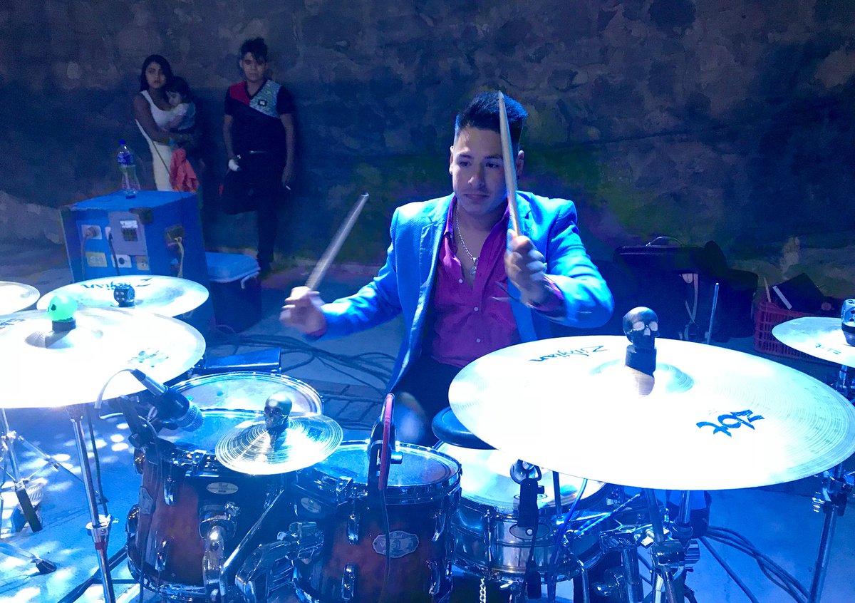 fhernandodrums1's tweet photo. Gran Noche con nuestra Gente de San Pedro Coahuila, Cierre de Feria🎡Nos vemos Pronto!!! 🙏🏻🥁
#Yosoyfherdrums #GrupoFlash #Haram #Headartdrums #NashCustomDrums https://t.co/JYpjtt0nbF
