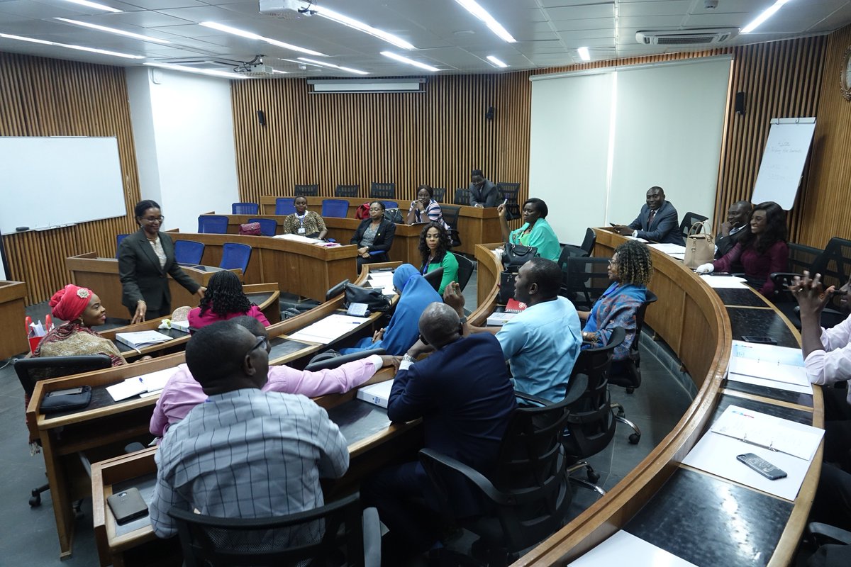 EDC4SME's tweet photo. The second cohort of the Health Management Program (HMP) in collaboration with @PharmAccessOrg started today with the participants introducing themselves &amp; sharing what they want to take away from the program.
#HMP2 #EDC4SME #MondayMotivation https://t.co/dddk4FYyBm