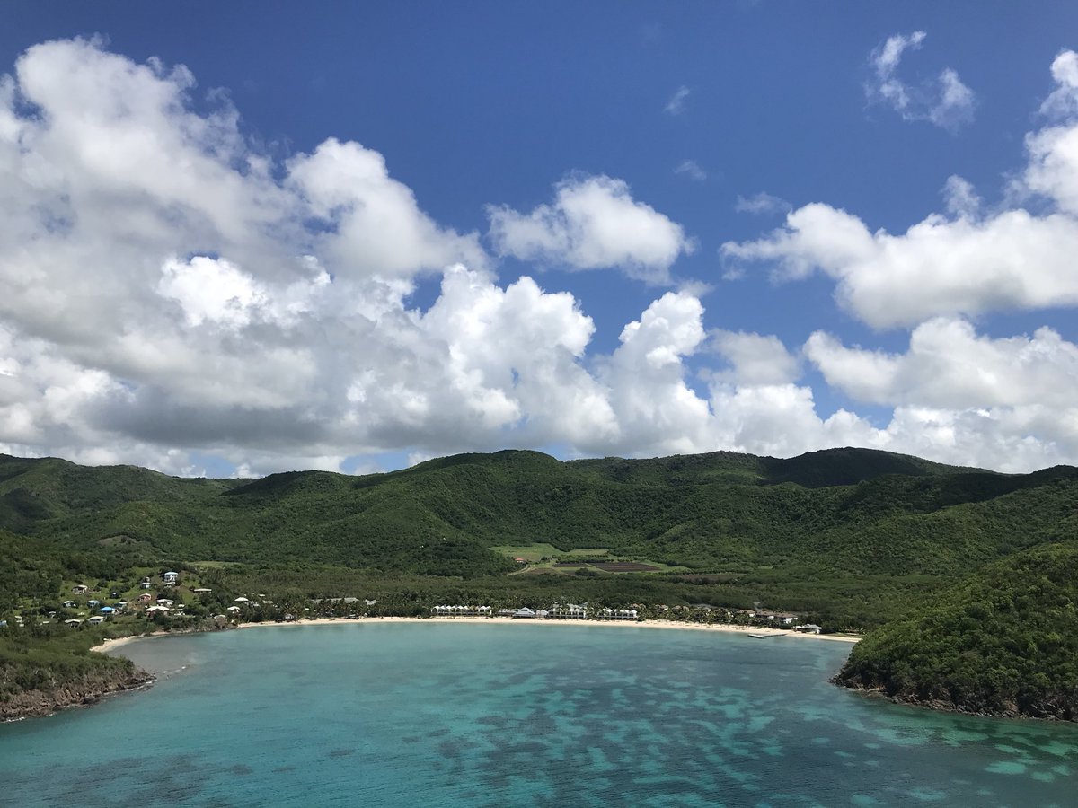antigua_joel's tweet photo. What a beauty. Great island tour with @FlyCHL #loveantiguabarbuda @GlobalHQ1 @antiguabarbuda  @kdfragle  @goldmedalagents 🇦🇬🏖🚁@GlobalRichards https://t.co/WtYCp8XQQ2