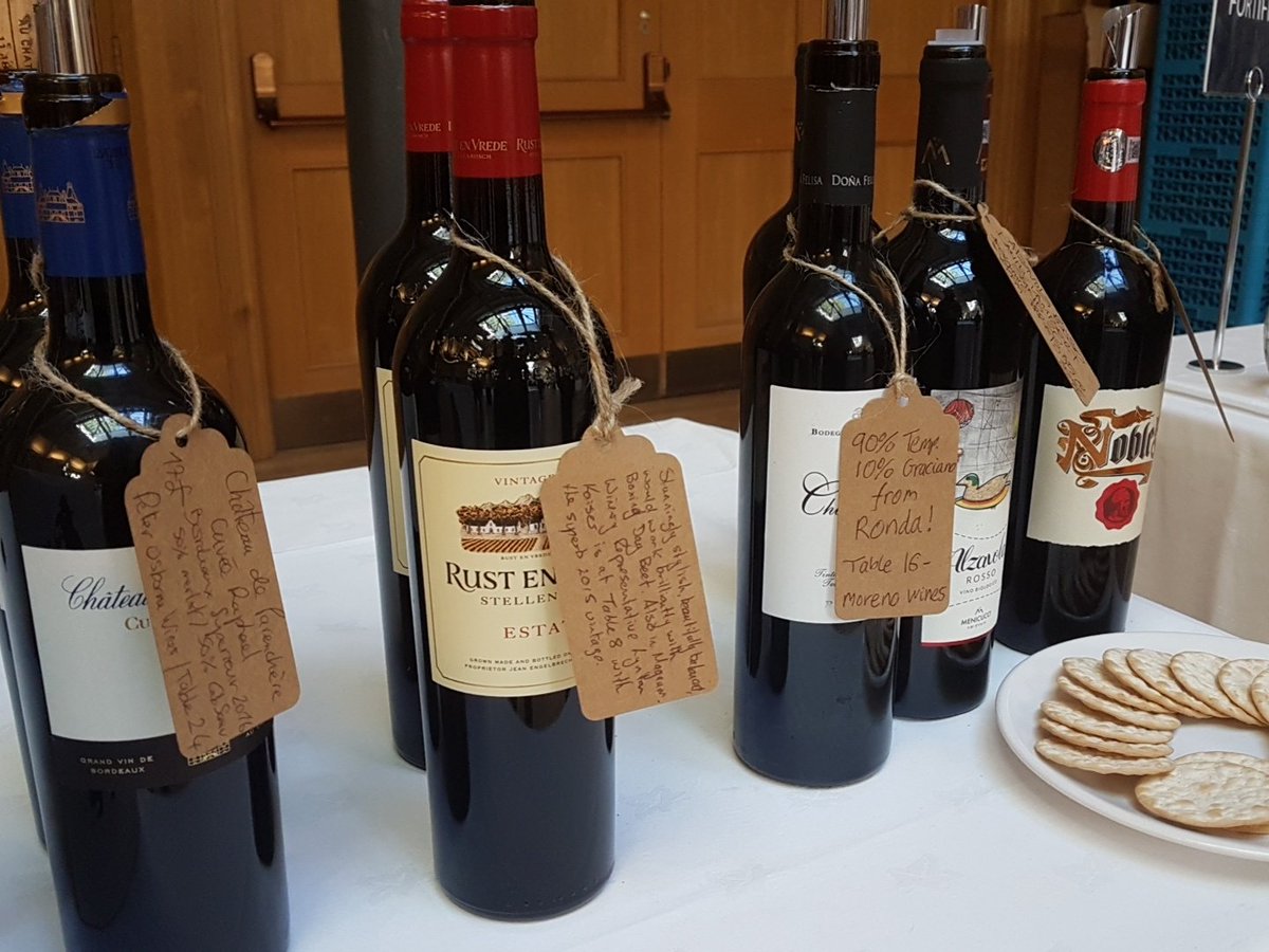 The #FreePour area is full of fantastic #redwines that would be a perfect addition to your seasonal portfolio. Come and taste at #HAC #London until 5.30pm today #christmas #SITT2018 #winebuyer