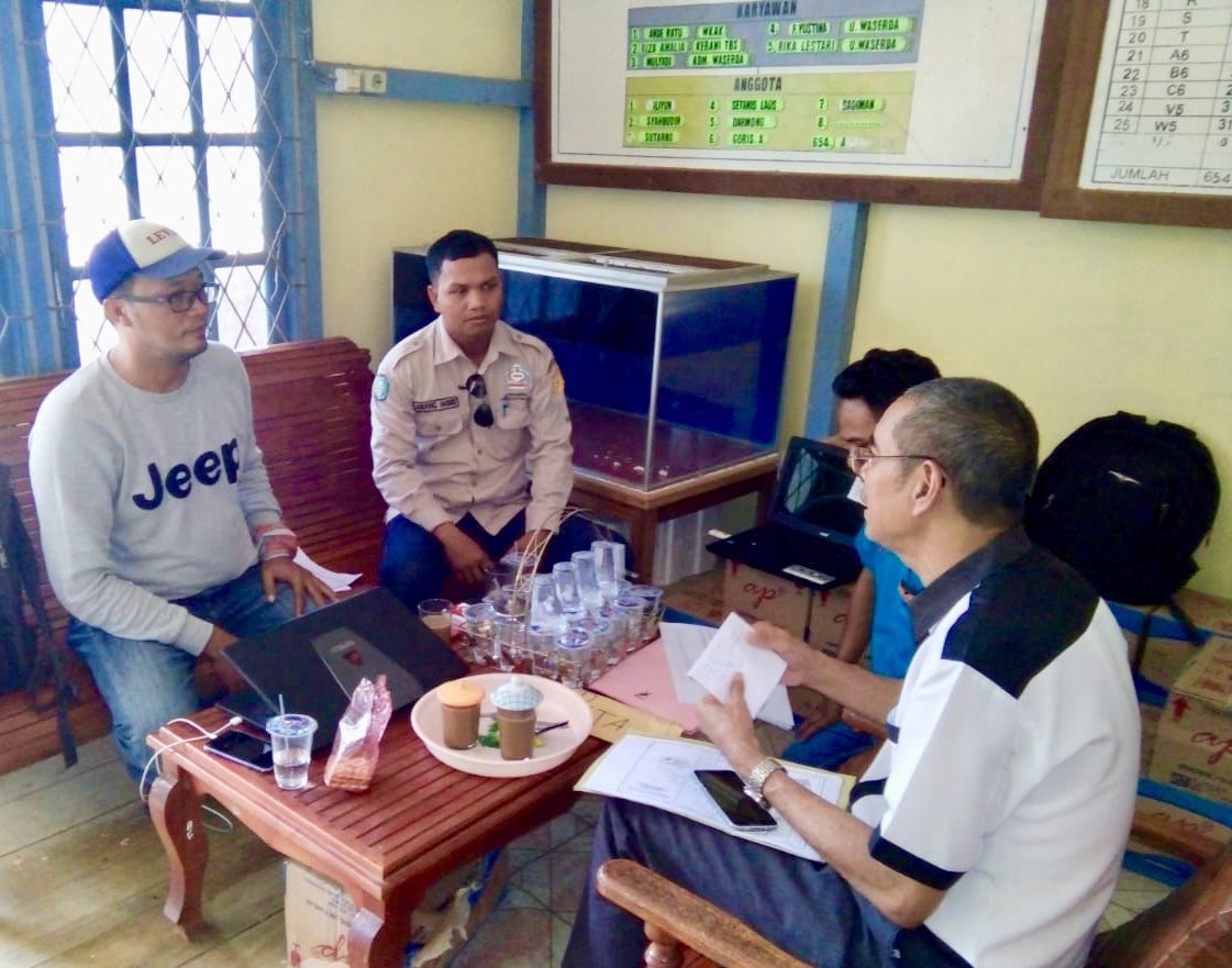fkp2indonesia's tweet photo. #KerjaNyata #TKPLPKalbar Pndampingan Petani Pekebun Oleh TKPPLP di sluruh wilyah Prov.Kalbar Menuju Pembangunan Perkebunan Maju &amp; Sejahtera. Mlksanakan tupoksi mningktkan produksi komoditas prkebunan @jokowi @Amran_Sulaiman1 @kementan @kempanrb @ditjenbun #PerkebunanJaya #FKP2I https://t.co/RINnfAQtuL