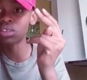 lesedibale's tweet photo. @ModiiiseV @MTNza Go fvck yourself 😐😐 https://t.co/RDVmldlX0R