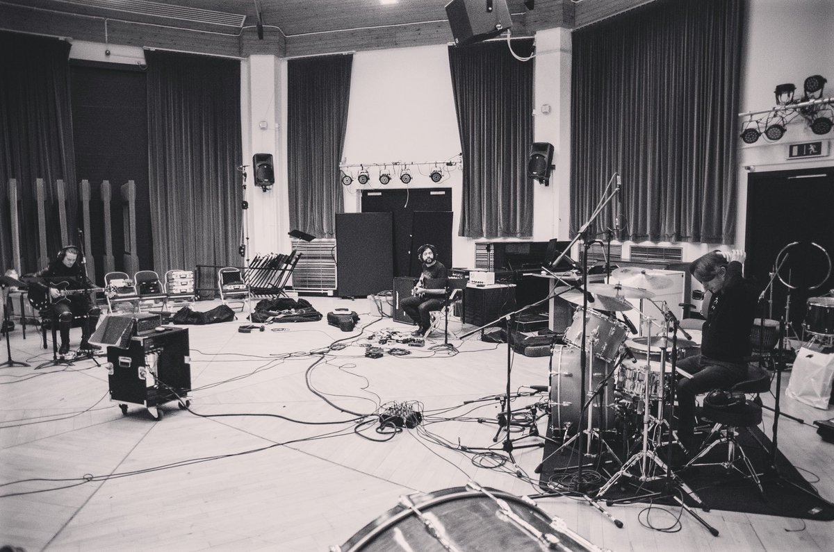 romancesband's tweet image. Couple of weeks left to our next gigs: OCT 11th @camdenmonarch @This_Feeling @PirateStudiosUK @redstripeuk OCT 13th @OxjamFestival @OxjamReading 2pm at @OAKFORDsocial