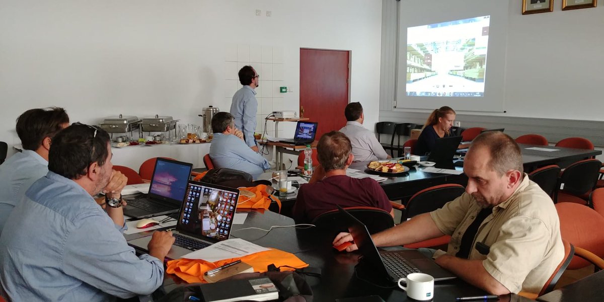 Viajamos hasta Varsovia para abordar la escasez de habilidades en la industria del mueble europea a través del proyecto #ErasmusPlus <a href="/IM_FUTURE_Proj/">IM-FUTURE</a>, que busca fomentar la movilidad laboral y el proceso innovativo en las empresas a través de un máster internacional.
