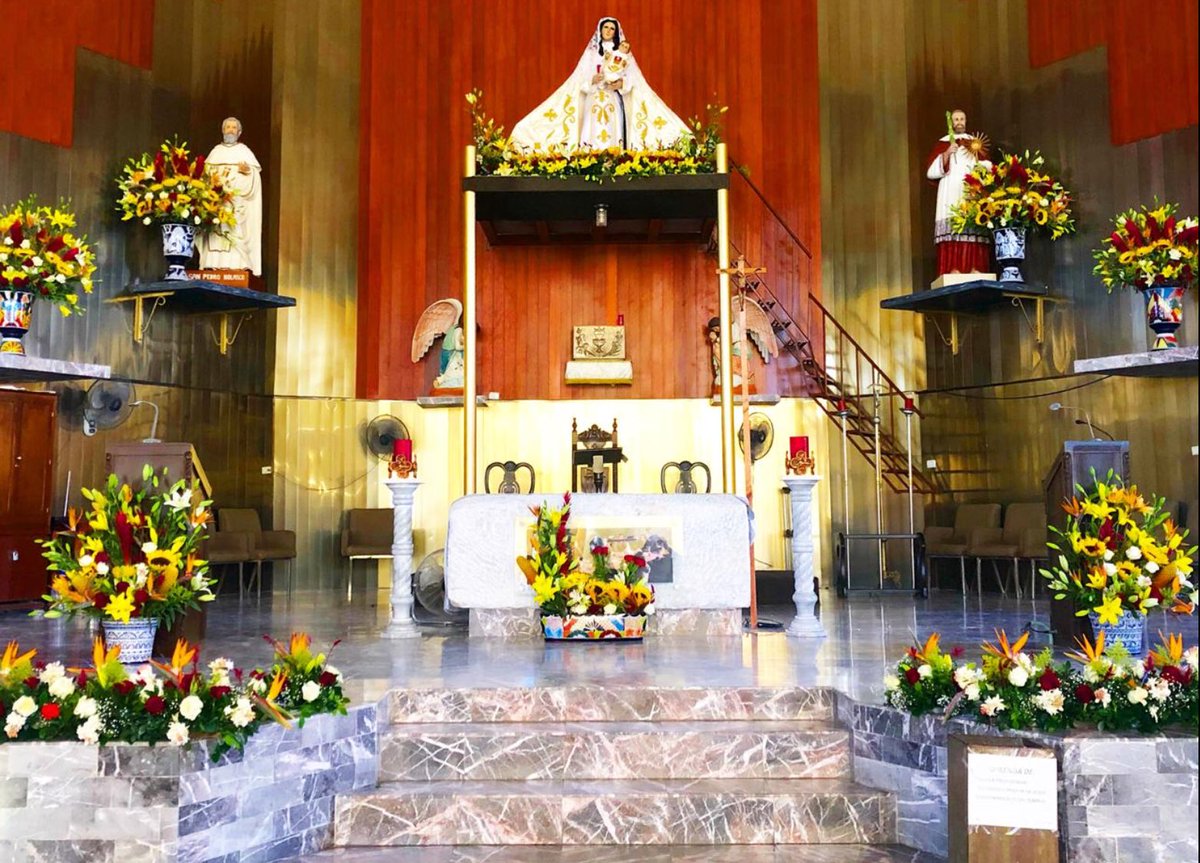 LaMercedVer's tweet photo. Feliz día de Nuestra Madre de la Merced. https://t.co/dYbREtWzT6