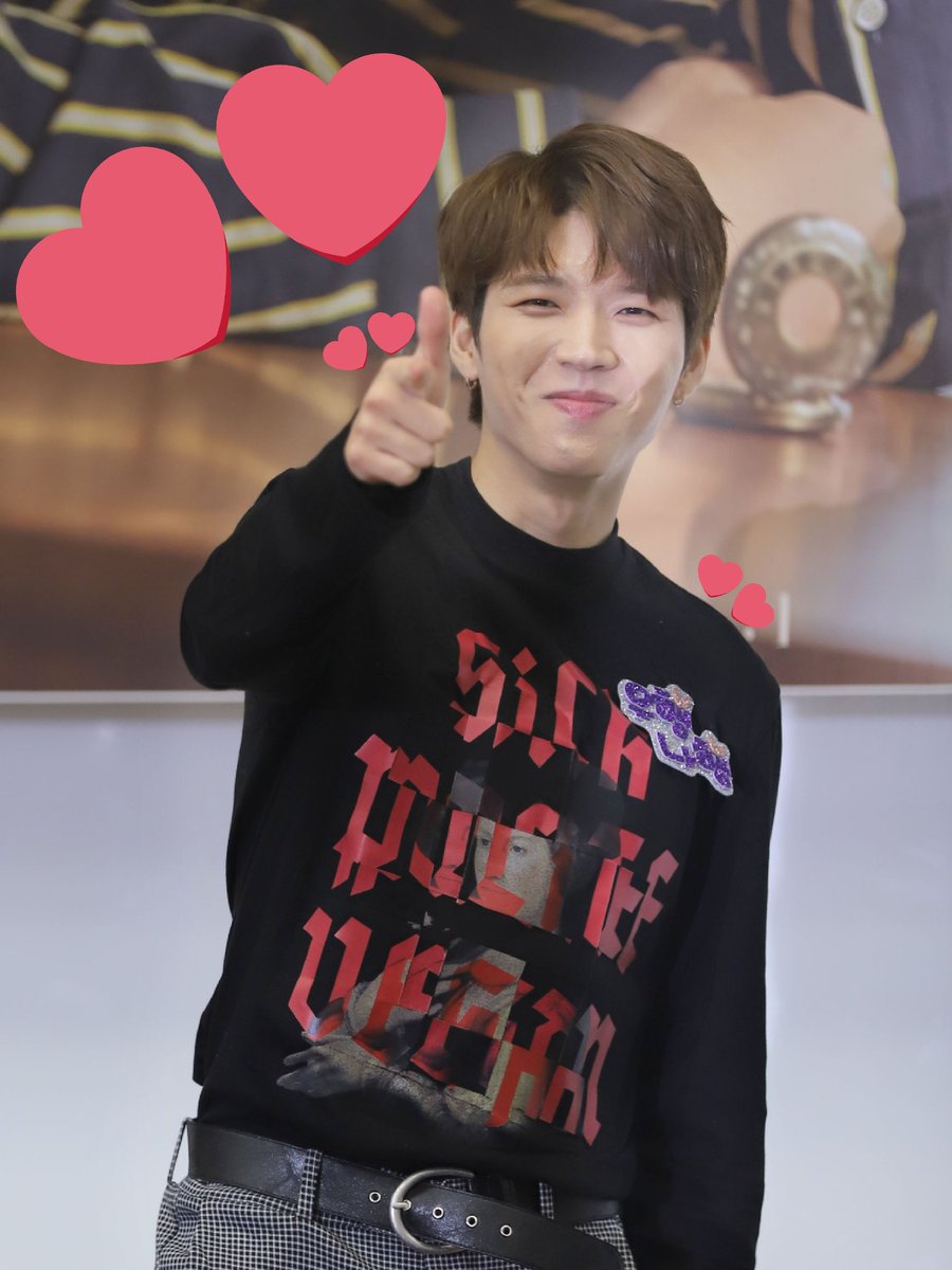 _wh28mrn's tweet photo. 【拡散希望】INFINITE ウヒョン ソロアルバム
2nd Write… CDをお譲りします。

トレカ選択 : 1300円
CDのみ : 1100円
※送料込
※フォトカードはランダムです。
※ウヒョンのサイン会写真1枚お付けします。

希望の記号を明記の上リプまたはDMください。検索からもお気軽にどうぞ！#우현 #INFINITE https://t.co/nhMR5ux885