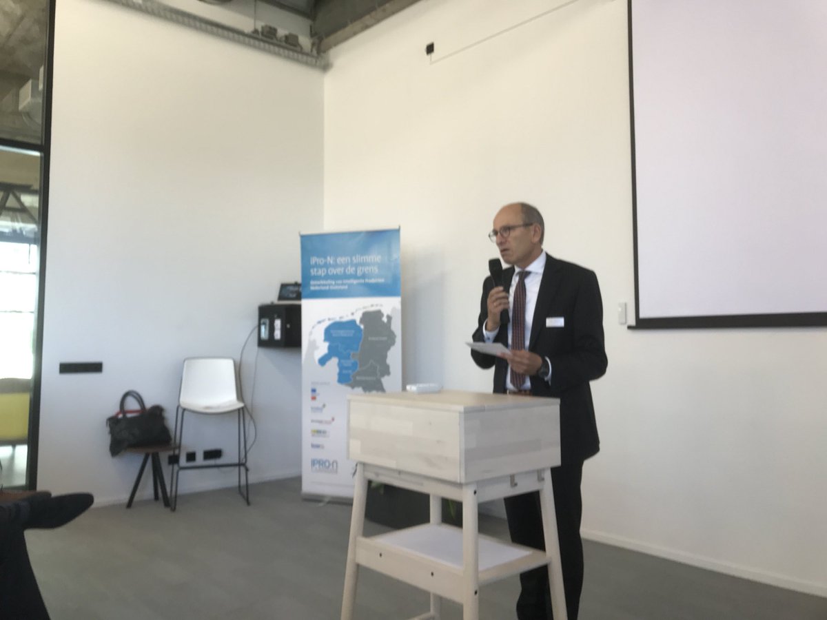 VIT bijeenkomst Smart Industry on the move, eerste spreker Lucien Perizonius, voorzitter VMO, over trends die MKB gaan raken #VIT2018