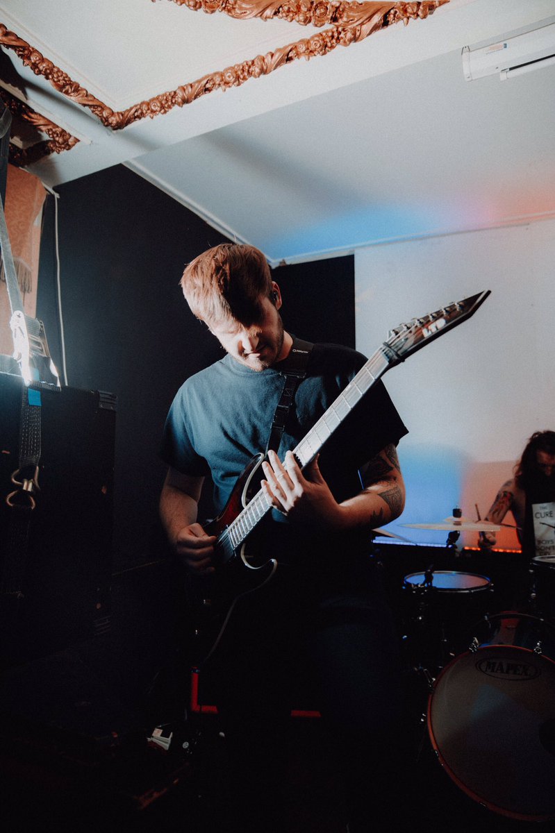 Cardiff, tonight we commence our tour with @winchukband at <a href="/FuelCardiff/">Fuel Rock Club</a>.

Prosper in the decay.

Event: facebook.com/events/7346217…
Photo: <a href="/dandrewphoto/">Daniel Pahlen</a>