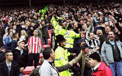 LaptopsPCsUK's tweet image. Which is a bigger  football rivalry?... bit.ly/1qqWNLd

RT - Steel City Derby
Like - Tyne–Wear derby

#swfc #sufc #NUFC #safc