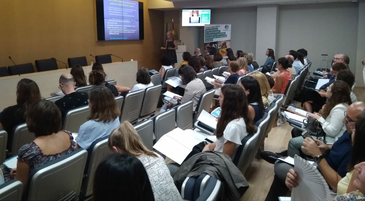 Rosario Bullido de la <a href="/AEMPSGOB/">AEMPS</a> 'El objetivo es en definitiva estimular el desarrollo de nuevos medicamentos veterinarios inmunológicos en especies y usos menores y reducir en lo posible los requerimientos' #vacunas #vaccines #veterinarymedicines #inmunologicos #10AÑOSVetmasi