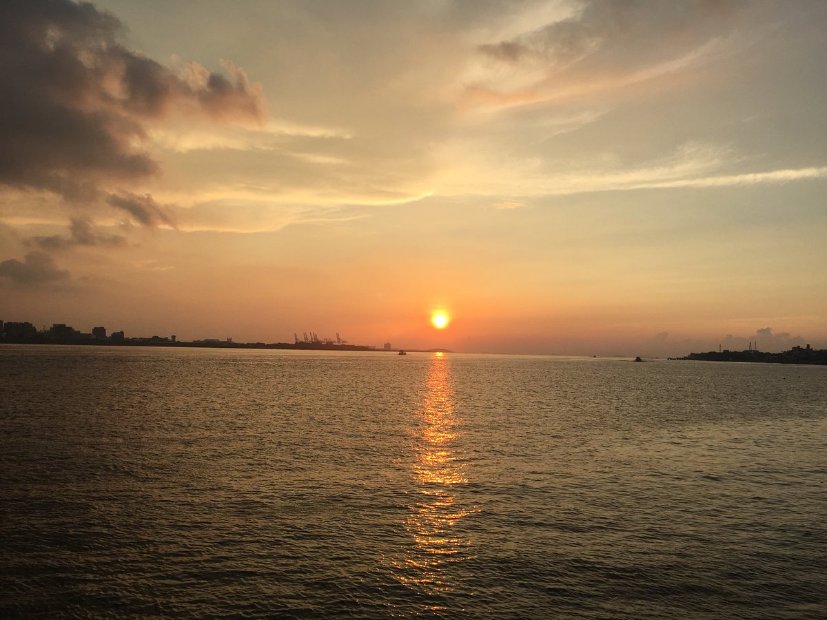 柿ピー研究家 フリーアナウンサー アニメ研究家 中倉リュードー 淡水の夕日 癒されるー 夕日 淡水 淡水の 夕日 台湾 台湾旅行 中倉隆道 フリーアナウンサー 台湾大好き Tripfervertaiwan Taipei Taiwantrip Taiwanlove T Co