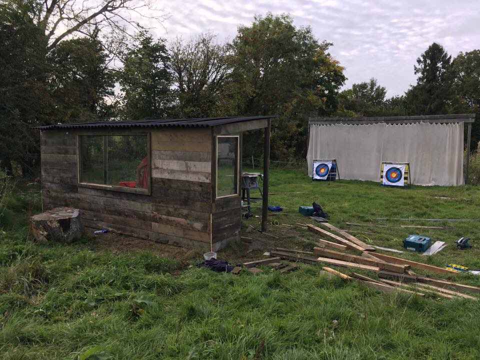Aldwark_'s tweet photo. We’d like to thank our incredible volunteer crew for building this brilliant archery shelter! We hope our next groups enjoy using it. #Scouting #archery #adventure https://t.co/DOKzTIDhmI