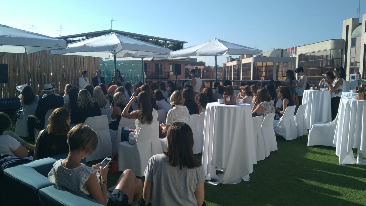 La primera parada del Tour de #WomanGoOn en Valencia fue todo un éxito. Por ello, queremos que Sevilla no sea menos ¿Quieres que tu marca forme próxima edición? Contacta con nosotros en referencia2@referencia2.com