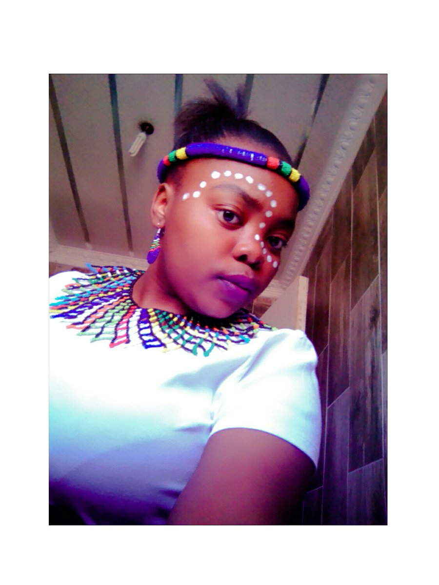 thandomoitse's tweet image. 🌈Because we are colourful 😊🌟💯🔥 #HeritageDay
