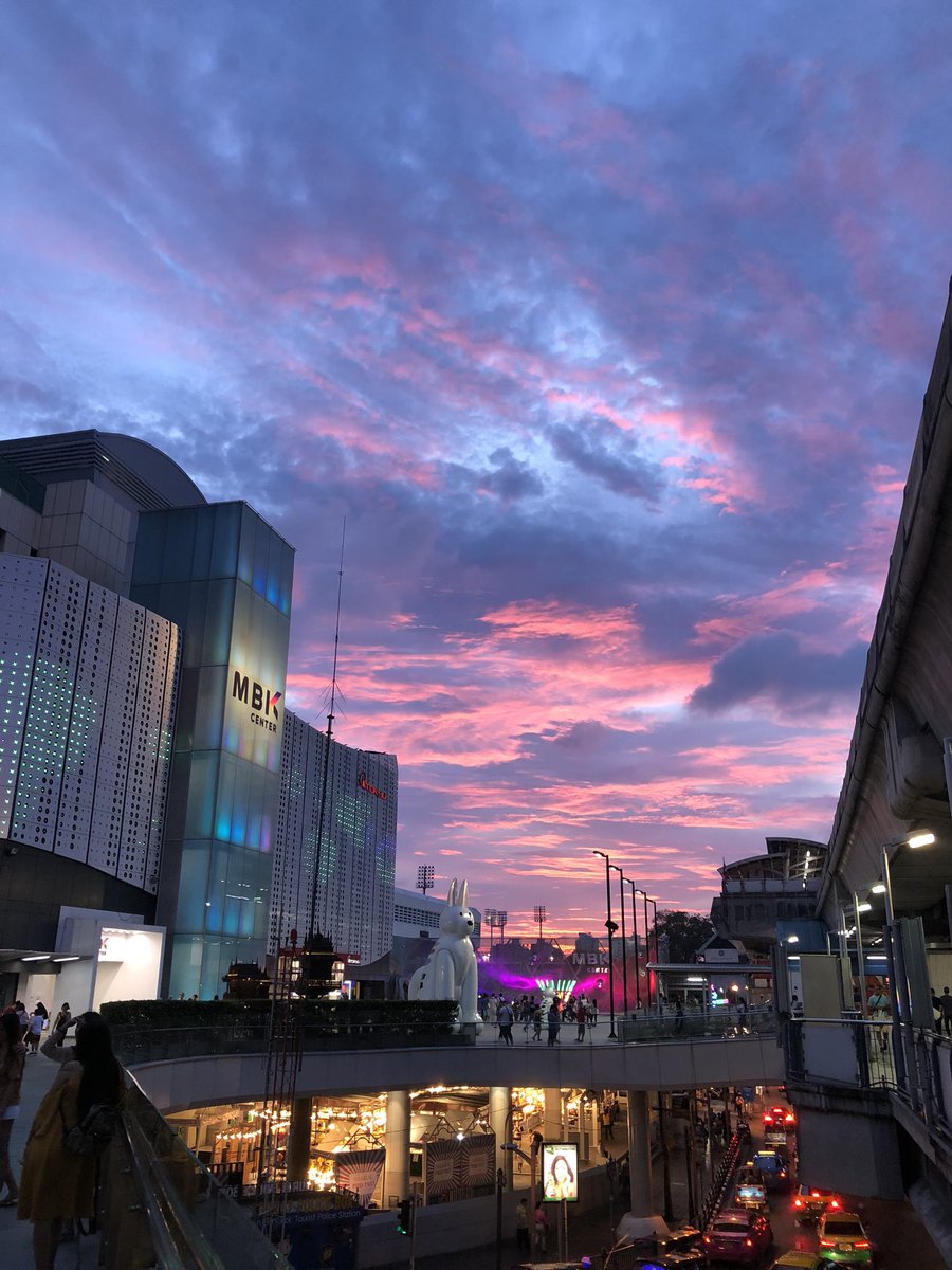Q_cupid's tweet photo. สีท้องฟ้าวันนี้พาสเทลมั่กก https://t.co/SUvE23YN9k