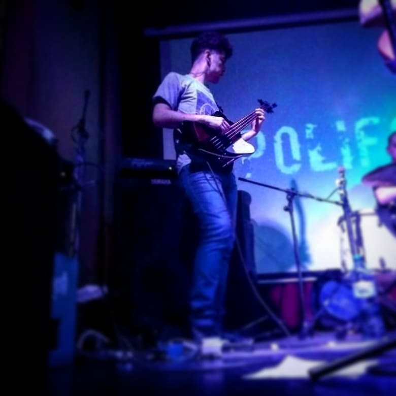 polifonico_ok's tweet photo. El #sabado nos volvimos a presentar en #MoronMusicFactory y salió una linda #noche de #rock donde no faltaron los #amigos
Gracias @chinobelatropa por las capturas!!! https://t.co/N4DpF6g0Pn