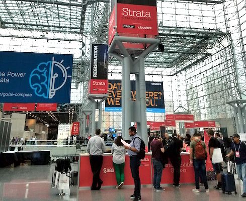 Lance_Edelman's tweet image. #Ethics #Privacy Issues Highlight #StrataDataConference - buff.ly/2NEZoke #AI #technology #ArtificialIntelligence #MachineLearning