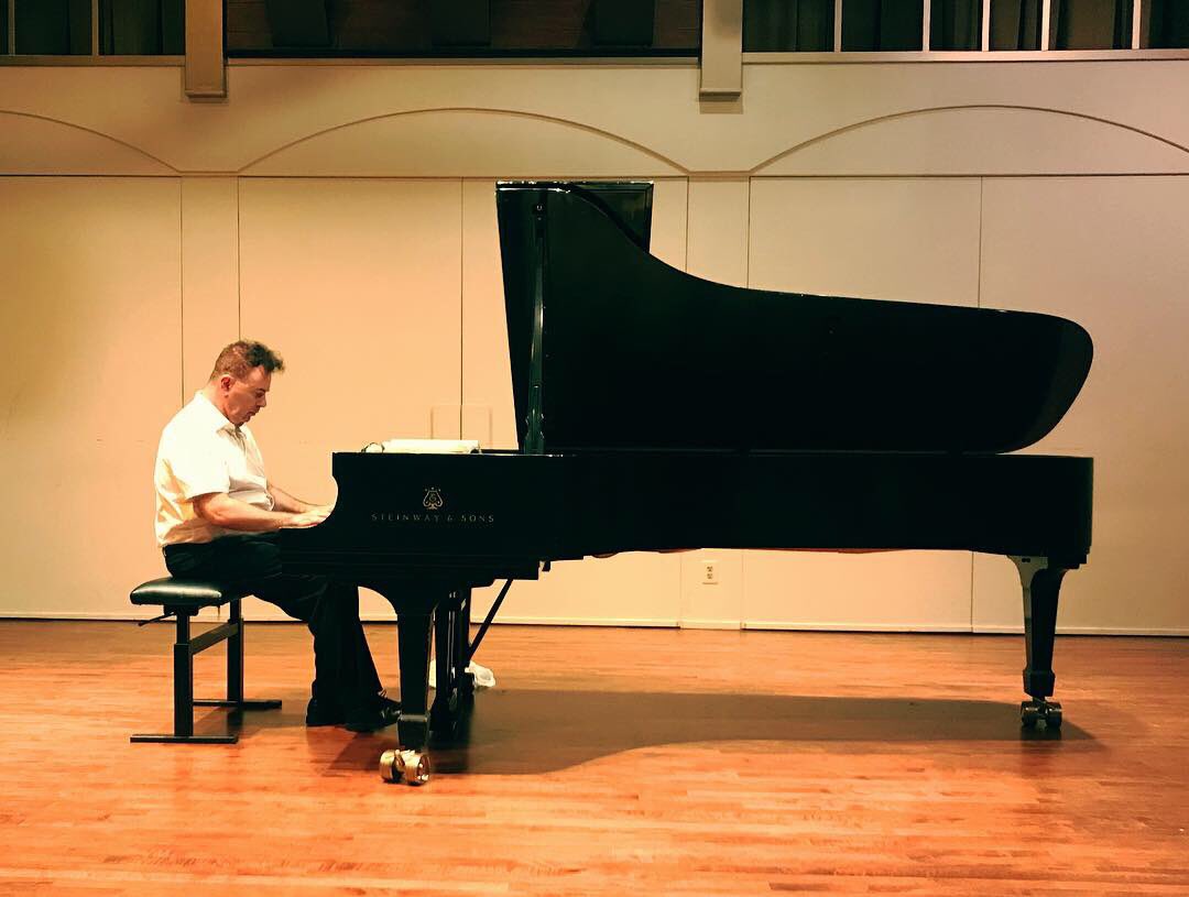 CSUNMusic's tweet photo. This past weekend, our guest artist Dr. Eugene Alcalay performed a wonderful recital with works including Bach, Beethoven, Tchaikovsky, and Liszt. Presented in conjunction with The American Liszt Society, Southern California Chapter. #csunmusic #americanlisztsociety https://t.co/bZzdT3zD89