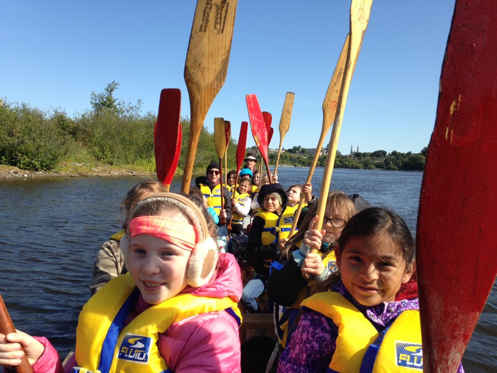 ryan_hodgins's tweet photo. On the Ottawa River, pushing through the wind and waves - demonstrating GRIT. The Grade 4 students @ElmwoodDotCa are voyaging to Victoria Island! https://t.co/5U7cI77Ppz