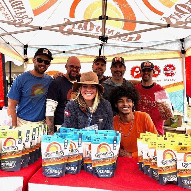 realgranolas's tweet photo. We 🧡 the Common Ground Fair! Celebrating 18 years of serving up #realgranola with @mofga and our awesome crew. Thanks for an amazing weekend! #repost @chief_granola_officer

These #realgranolas! @grandyoats @commongroundfair @mofga #mofga #commongroundfair https://t.co/VJGmXWnVd1