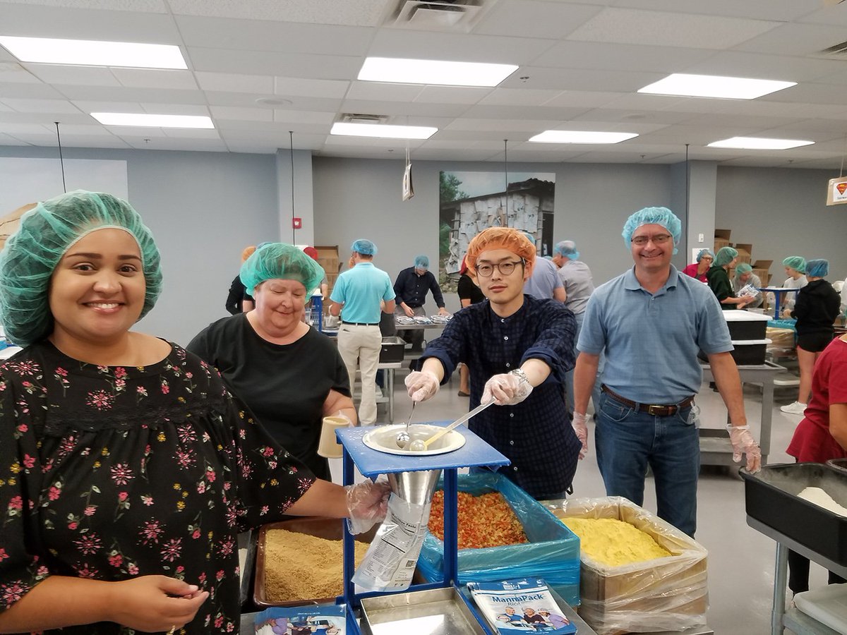 SumitomoBio's tweet photo. We had such a great time volunteering with @fmsc_org on Friday! We were able to help pack 120 boxes that will feed 71 children for one whole year #HopeIsGreater #TurnHungerIntoHope https://t.co/8tVgMjzi0x