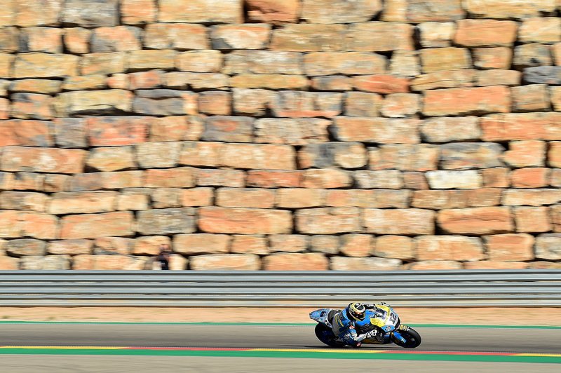 TotalEnergiesAR's tweet photo. Gran espectáculo en el #AragónGP 🇪🇸. #ELF, una marca de #TOTAL, junto al @TeamEG00MarcVDS. No te pierdas las mejores 📸 del fin de semana aquí 👇 https://t.co/fnyOiq6UeP https://t.co/KaSYHTDYNX