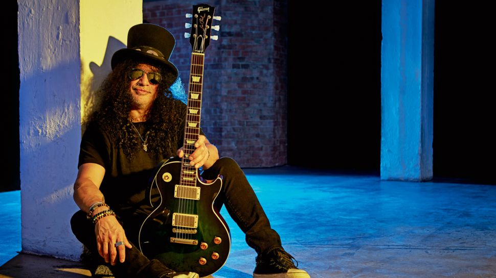 MusicRadar's tweet photo. .@slash talks technique, Les Paul love and the inside track on @gunsnroses. https://t.co/jMJ33VOjSG #WorldGuitarDay #WGD18 https://t.co/lNMWBVjVcd