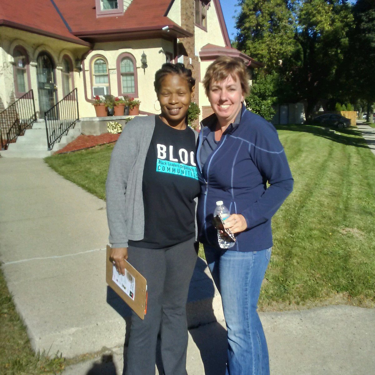 blocbyblocMKE's tweet photo. We had another busy week for Silent Canvasses. Thank you to Tim Burns, Sadie Dempsey and AFT's Kim Kohlhaas. Thanks for joining us!
#ListenToTheBLOC #TheBLOCIsHot #SupportTheBLOC https://t.co/kdQOOnNVxt