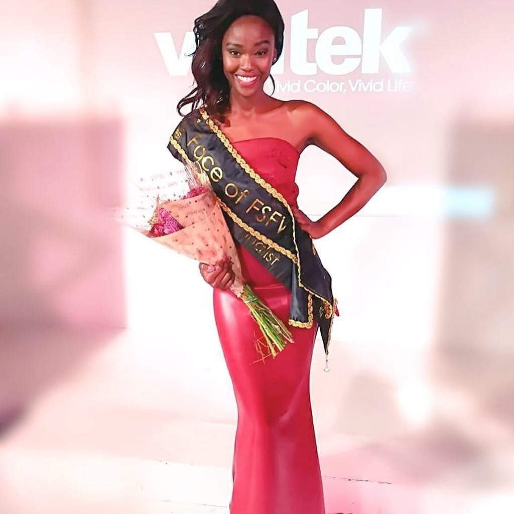 FSFASHIONWEEK's tweet photo. FACE of FSFW 2018 Winner: Lungile Mazibuko
Congratulations to all the winners.
#FOFSFW18
#FSFW18
#Mimosamallyourmall
#Sunwindmill
#Kryolyn https://t.co/524mNZ59Pa