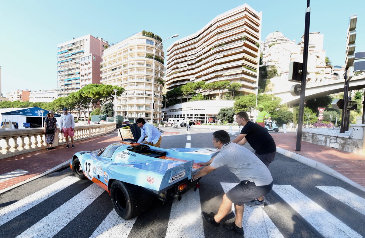 CollectifArgos's tweet photo. En reportage à #Monaco, Arnaud Guiguitant donne de sa personne... #PousseArnaud ! #ArgosEnReportage https://t.co/i17SG52bIH