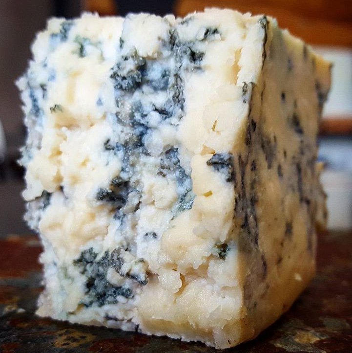 culturecheese's tweet photo. What’s your favorite pairing for @prcheese  Bay Blue? This California take on Stilton boasts notes of earth and mushroom and a salty caramel finish, reminiscent of the Pacific Ocean air 📸 by @venissimocheese  https://t.co/I9RP4quGbg https://t.co/yVnIfcANJm