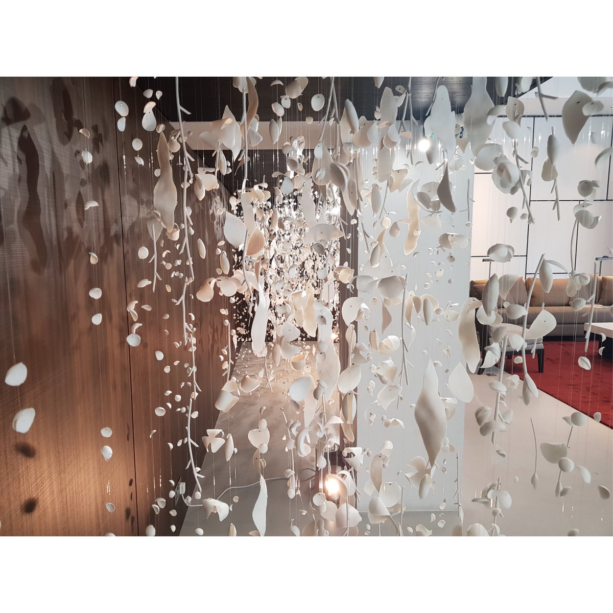 liinterior_'s tweet photo. Nature meets Interior Architecture at Liaigre <3
-Playing with shadows and the soothing sounds of porcelain
-Inspired by nature
#ldf18 @L_D_F #ldf18 #liinterior #linute #londondesignfestival #traveling #london #exibition #art #design #interiordesign #interior https://t.co/UzW6i5Kmnq