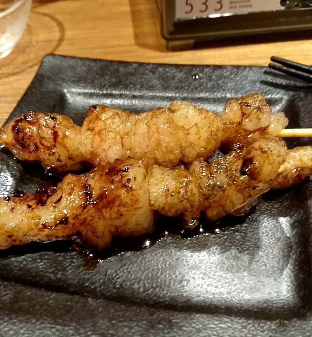 ベイマリ 川崎 やきとりスタンド の 大トロホルモン串牛 円安いしこってりトロトロで旨い やきとりスタンド 川崎せんべろ 川崎たちのみ 串焼き1800 串焼き たちのみ せんべろ 川崎市川崎区駅前本町 T Co 3zfm6jiouw T