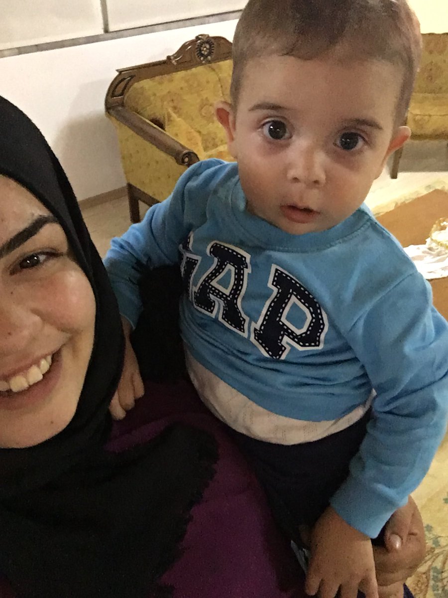 AA fotoğraf cekiyor