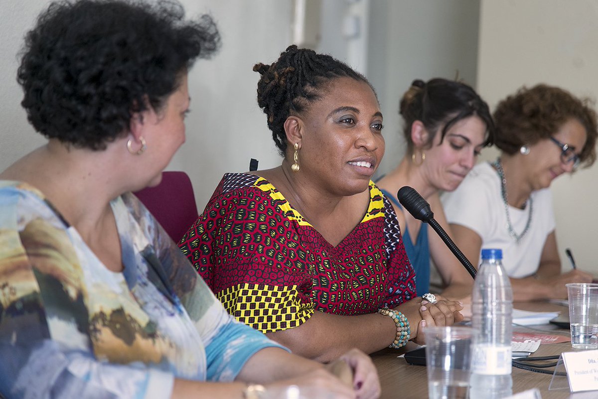 📰La presidenta de WILPF, Joy Ada Onyesoh, pide en la Facultad de Trabajo Social que se escuche la voz de las mujeres en los conflictos armados📰

Lee la noticia completa aquí 📲 tribuna.ucm.es/43/art3346.php