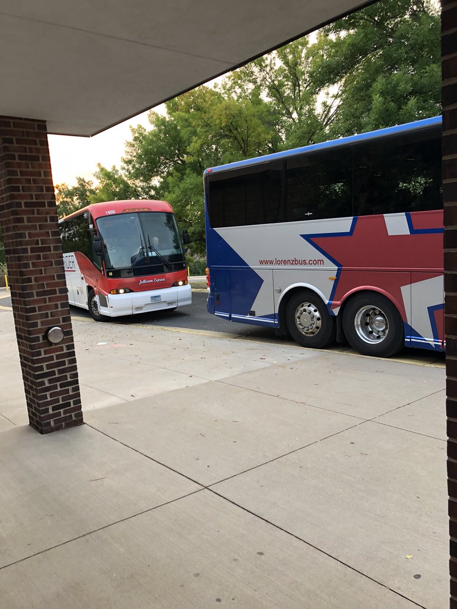 cshoffman1's tweet photo. They are off!  5th grade boys heading to Laurentian! Enjoy the beautiful north woods! @BAElementary #TigerPride https://t.co/16toLLl4mK