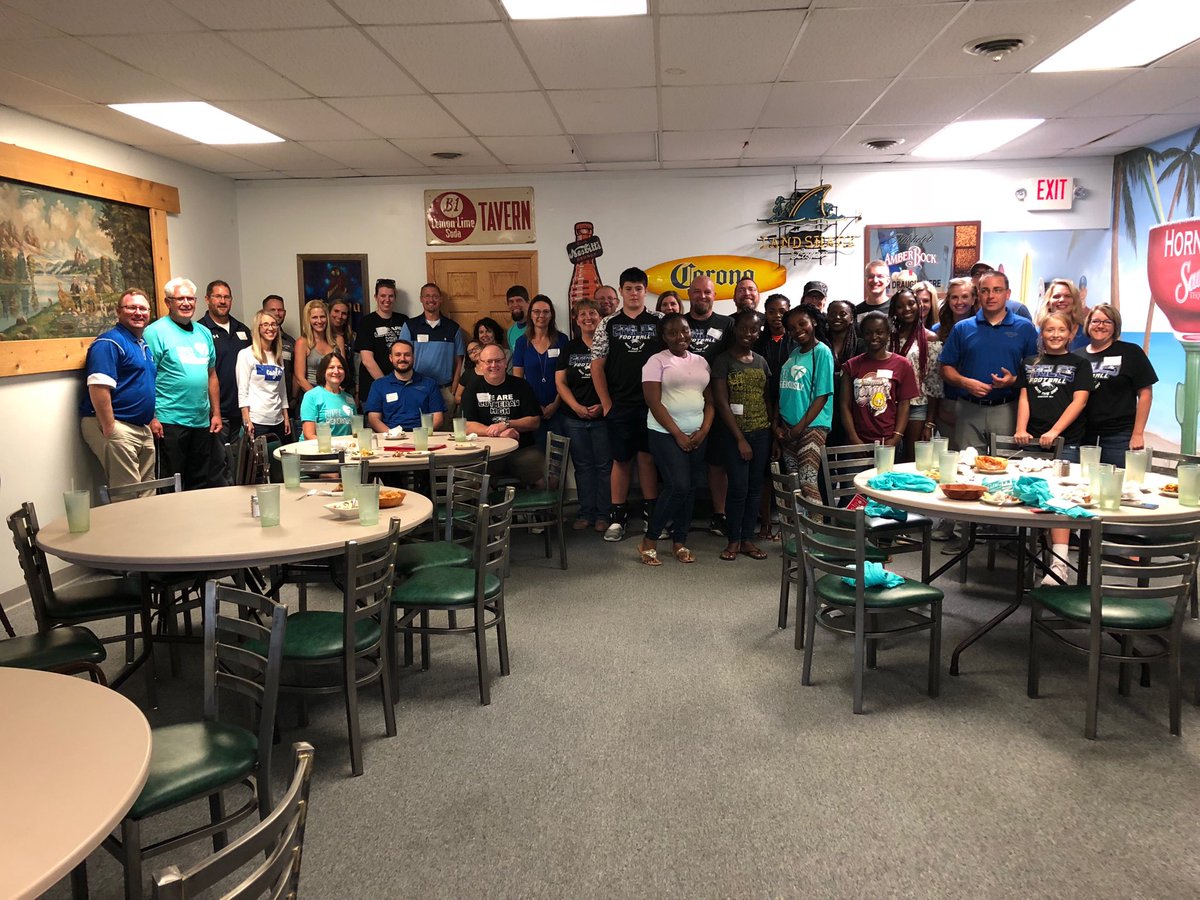 beckerdia's tweet photo. Welcomed new and old parents and teachers and students to LHNE! Thanks to ⁦@Thrivent⁩ #livegenerously https://t.co/AR0pGMYc1D
