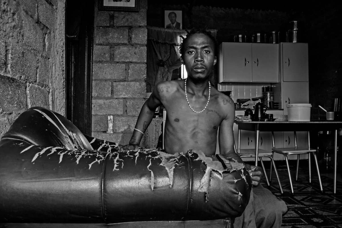 oodiostudio's tweet photo. Meet Tshepiso Mazibuko at Bengaluru

Tshepiso Mazibuko was born in Thokoza, South Africa in 1995.

Find out more here; https://t.co/hBgzbGQnom

#photography #artist #art #artwork #africanart #africa #meettheartist #wecreatives #photographer #oodio #silkinspire2018 https://t.co/ZKyR9vcfyd