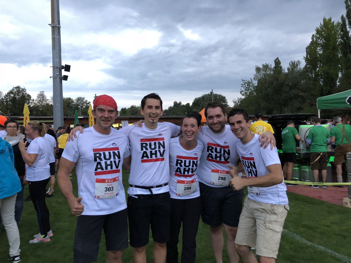 racker0's tweet photo. RUN AHV ---- almost as fast as the new G6 model from @nutanix #ntnx #nutanix #runahv #ahv #b4run #dstr #datenstrom https://t.co/Qp6fUv6aIb