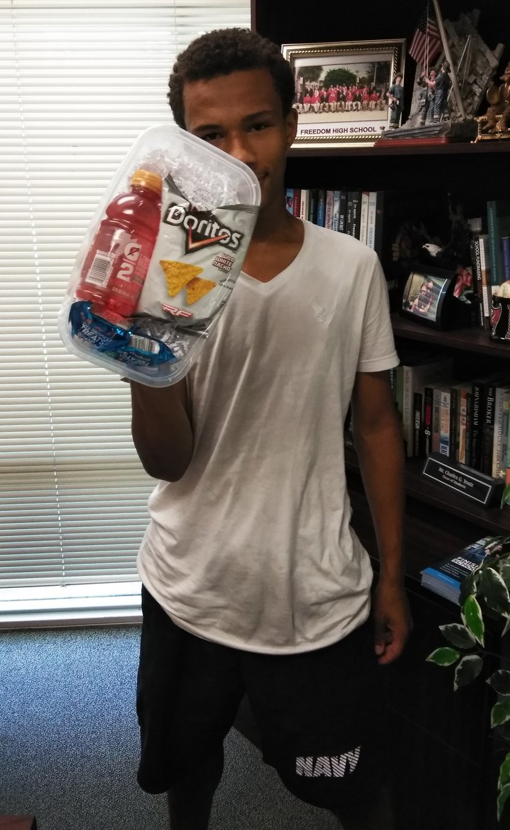 FreedomHSCafe's tweet photo. Congrats to Isaiah Ramfort, week two winner in our breakfast promotion. He won a cool snack pack for eating breakfast in the cafeteria everyday! One more week to go and you can be a winner @FreedomHSCafe #schoolbreakfast #cool https://t.co/K3IPupIdOD