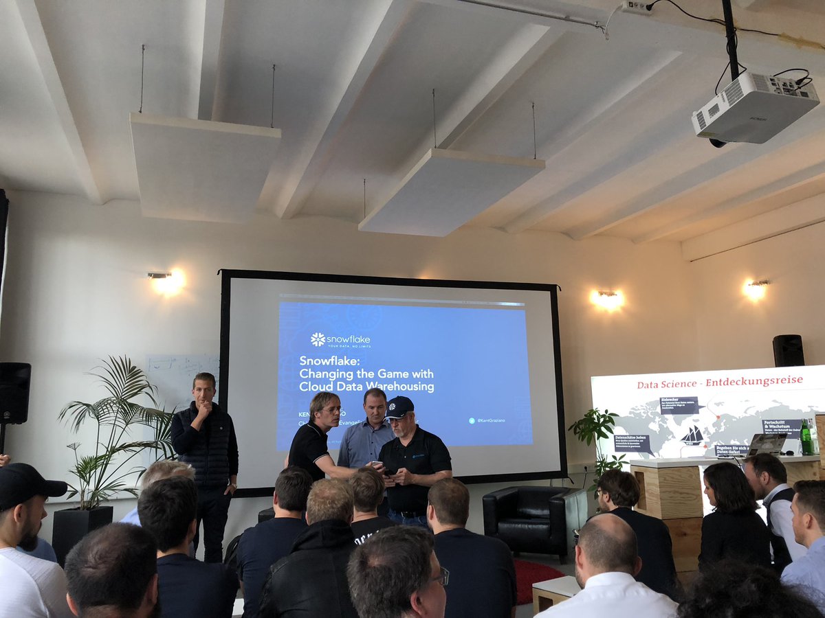 squirreldev's tweet image. Excited to find out everything there is to know about @SnowflakeDB from @KentGraziano himself, courtesy of #aretoconsulting’s #aretoacademy.