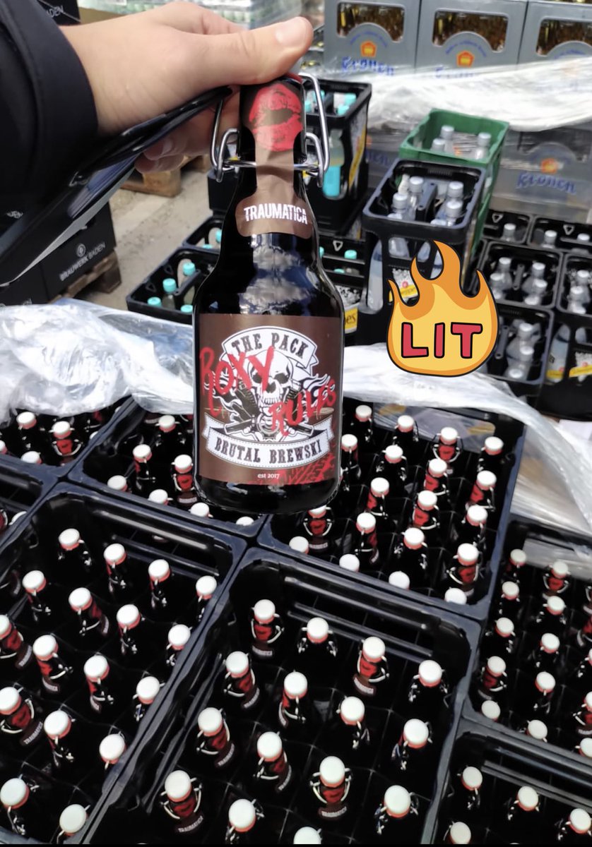 Traumatica_off's tweet photo. ROXY Has Taken Over The Brutal Brewski! #craftbeer #beer #traumatica #brutalbrewski #haunt #haunts #halloween #Roxy #new #ThePack #brewski #thebitch #germanbeer #Germany #RustGermany https://t.co/ncPwJ68Iks