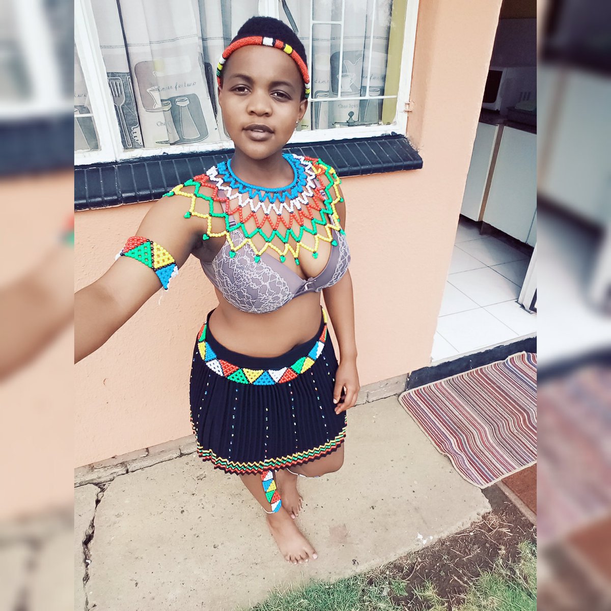 SlindileMoloi's tweet photo. #heritageday 
#ProudlySouthAfrican 🌈🌸 https://t.co/4nR4sby6pG