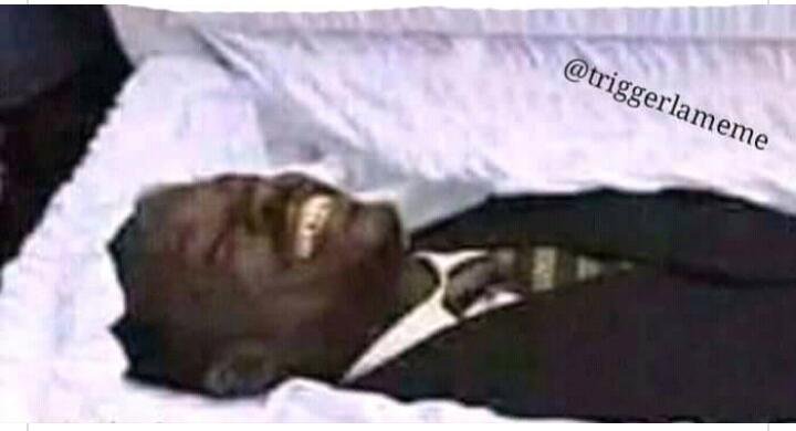 HypeHoncho's tweet photo. On your burial day when you hear your wife complaining about the kids your side chicks are bringing. https://t.co/4etiiBaGoV