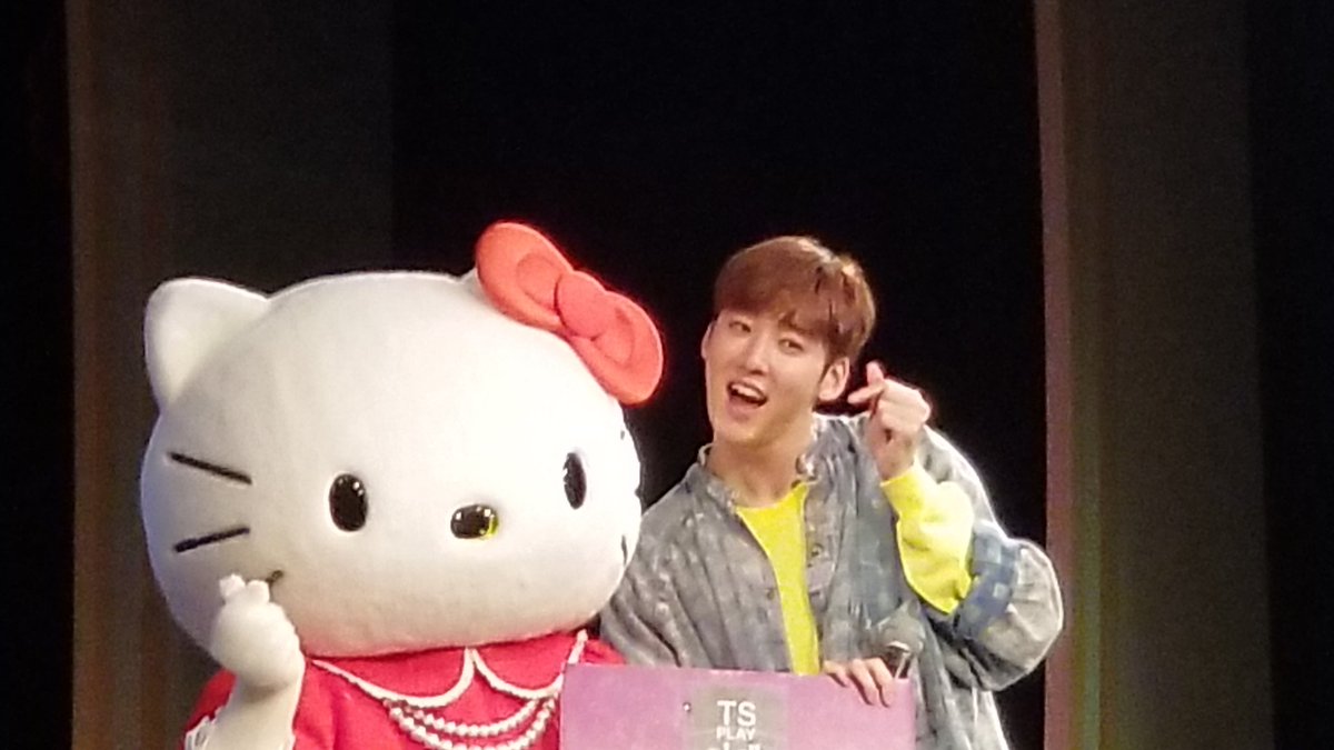 blytheblytherie's tweet photo. @Kevinwoo91 ケビンたのしかったよ〜
ケビンにあえて いろんなケビンがみれて しあわせ❣❣🍀
#KevinHartOnFallon https://t.co/SBAigmgzax