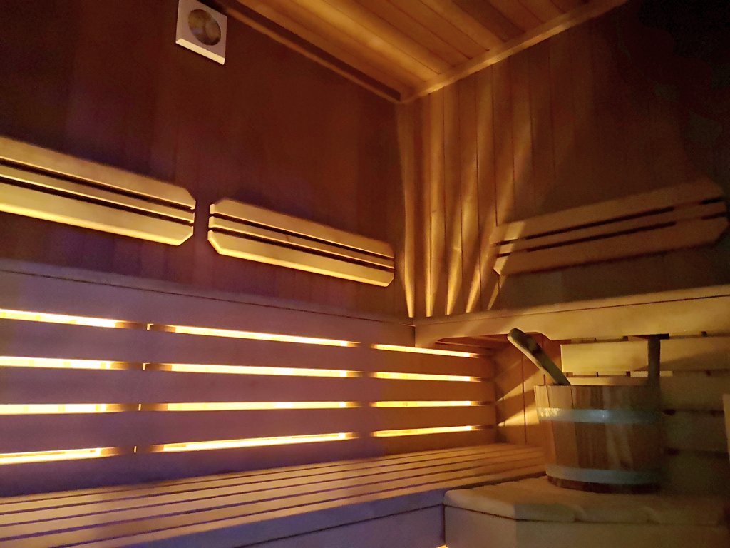 Luca Rallo (@lucarallo) on Twitter photo Trieste è stata una grande scoperta... Come il <a href="/victoriahotel/">Victoria Hotel</a> letterario, nel cuore della città, in una delle case dove visse lo scrittore James Joyce. Favolosa la SPA privata con sauna, bagno turco, doccia emozionale, vasca idromassaggio e zona relax. #ad hotelvictoriatrieste.com Trieste è stata una grande scoperta... Come il <a href="/victoriahotel/">Victoria Hotel</a> letterario, nel cuore della città, in una delle case dove visse lo scrittore James Joyce. Favolosa la SPA privata con sauna, bagno turco, doccia emozionale, vasca idromassaggio e zona relax. #ad hotelvictoriatrieste.com