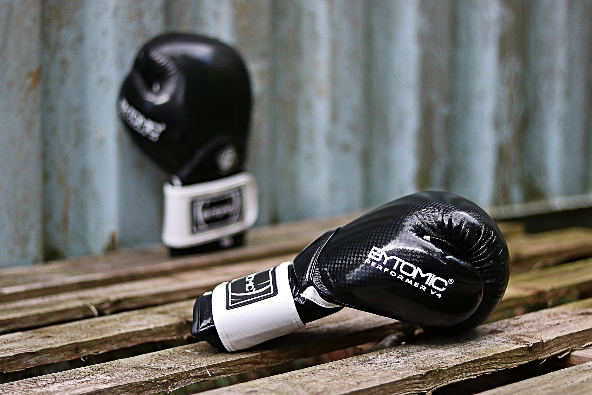 bytomic boxing gloves