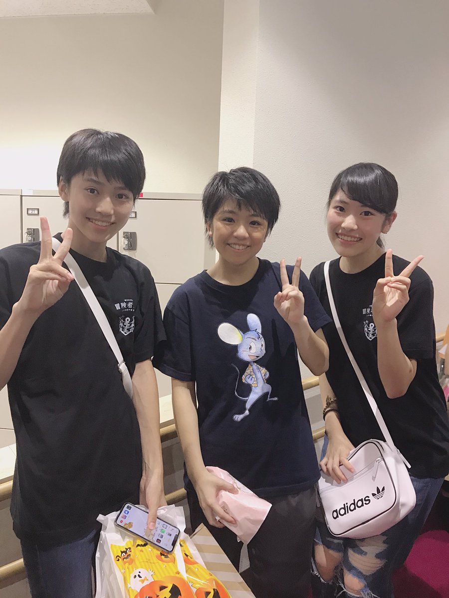 阿部日菜子 続いて月組 ﾟ 前方の通路席だったので 一人一人の表情も良く見えたし キャストが近くを通るのでめちゃ楽しかったです 月組も本当に素晴らしかった カーテンコールのガンバを見て 去年の自分の千秋楽を思い出しました 笑笑 冒険者