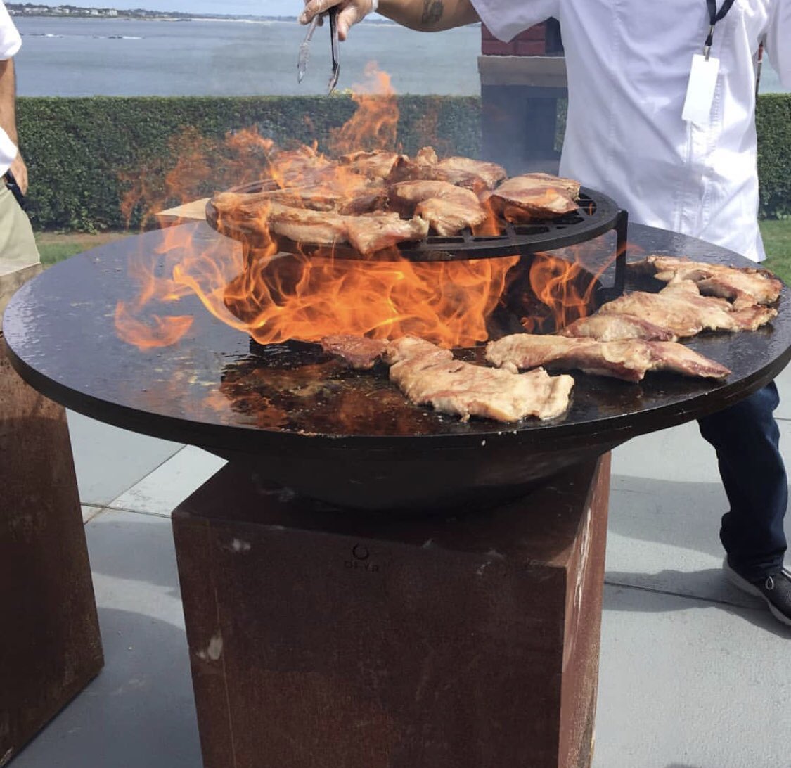 LinkieMarais's tweet photo. So much fun grilling this weekend at #nmwff - I did wild boar from #texas by @doleandbailey , with a cranberry chutney, goat cheese from @vermontcreamery and caramelized pecans — and did I mention that I grilled on the O fire by @outdoorkitchendesignstore - was a blast!! #nmwff https://t.co/Uh58UW3g12